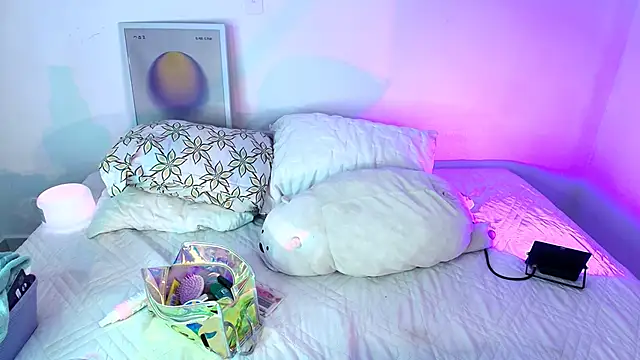 AmyOlimpo online show from 2, 4, 2026