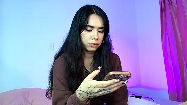 AmyOlimpo online show from 22, 4, 2026