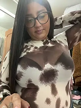 Snapshot of croftsmila chatting on 12, 2, 2026 croftsmila online show from 12, 2, 2026