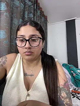 Snapshot of croftsmila chatting on 27, 2, 2026 croftsmila online show from 27, 2, 2026