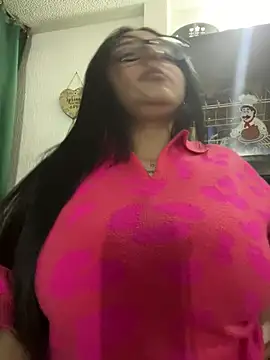 Snapshot of croftsmila chatting on 21, 7, 2026 croftsmila online show from 21, 7, 2026