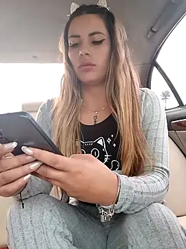 Snapshot of Misscata1106 chatting on 22, 10, 2025 Misscata1106 online show from 22, 10, 2025