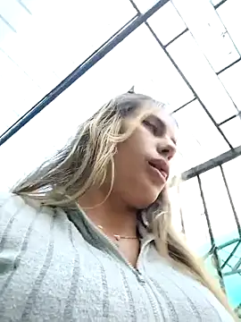 Snapshot of Misscata1106 chatting on 24, 10, 2025 Misscata1106 online show from 24, 10, 2025