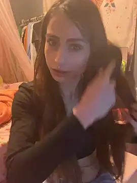 LaPetitechienne1 online show from 19, 2, 2025