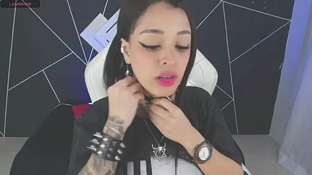 farichell online show from 6, 11, 2025