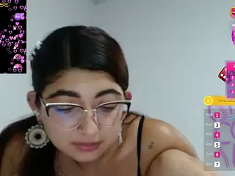 Snapshot of esteni chatting on 27, 12, 2024 esteni online show from 27, 12, 2024
