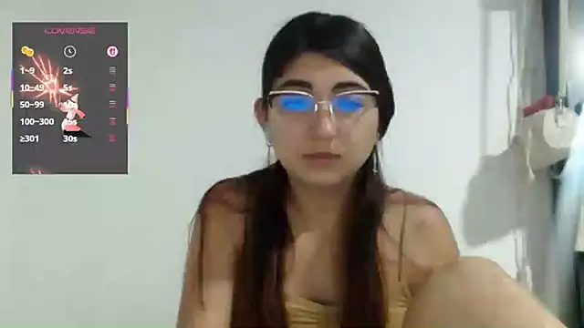 Snapshot of esteni chatting on 18, 3, 2025 esteni online show from 18, 3, 2025