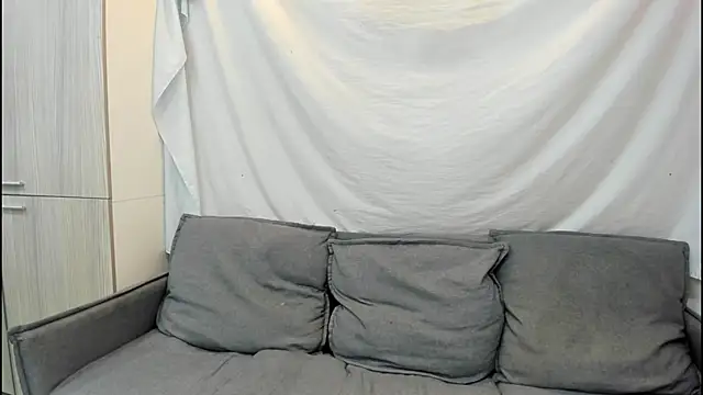 Snapshot of Mhelanny2 chatting on 17, 1, 2026 Mhelanny2 online show from 17, 1, 2026