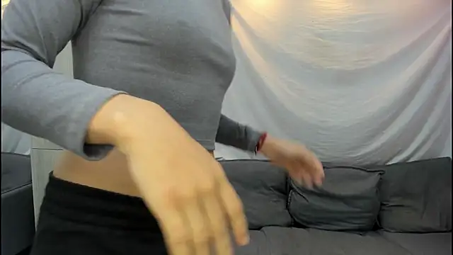 Snapshot of Mhelanny2 chatting on 19, 1, 2026 Mhelanny2 online show from 19, 1, 2026