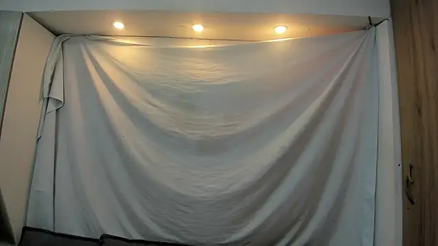 Snapshot of Mhelanny2 chatting on 28, 2, 2026 Mhelanny2 online show from 28, 2, 2026