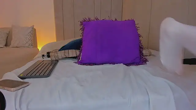 luisah  online show from 16, 4, 2026