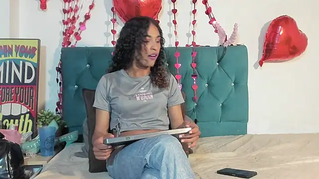 StefanyMiler online show from 14, 4, 2026