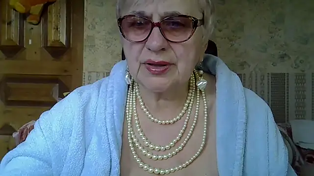 Snapshot of SweetCherry27 chatting on 16, 4, 2026 SweetCherry27 online show from 16, 4, 2026