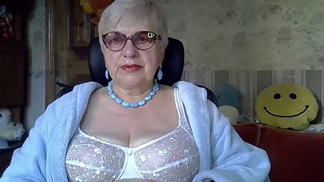Snapshot of SweetCherry27 chatting on 22, 4, 2026 SweetCherry27 online show from 22, 4, 2026