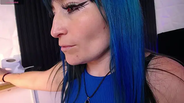 alicia moom online show from 4, 3, 2025