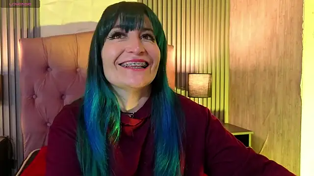 alicia moom online show from 13, 4, 2026