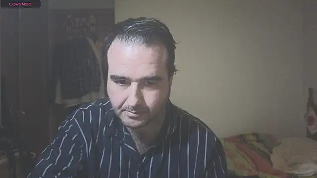 Snapshot of curiosillo83 chatting on 2, 2, 2025 curiosillo83 online show from 2, 2, 2025