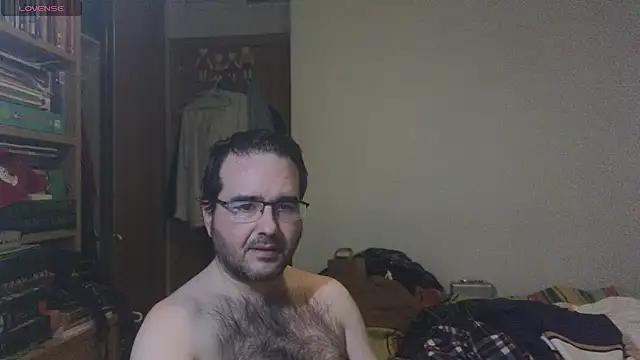 Snapshot of curiosillo83 chatting on 5, 2, 2025 curiosillo83 online show from 5, 2, 2025