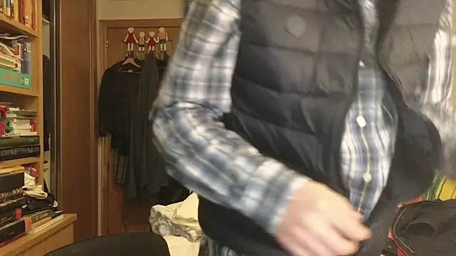 curiosillo83 online show from 10, 3, 2026