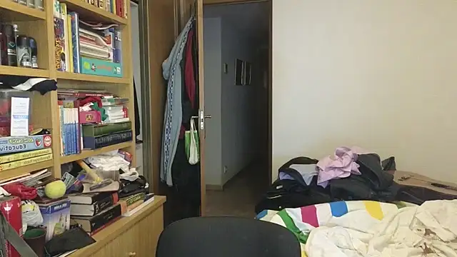 curiosillo83 online show from 10, 4, 2026