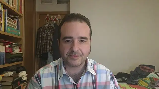 Snapshot of curiosillo83 chatting on 14, 5, 2026 curiosillo83 online show from 14, 5, 2026