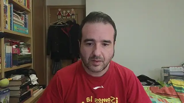 Snapshot of curiosillo83 chatting on 19, 5, 2026 curiosillo83 online show from 19, 5, 2026
