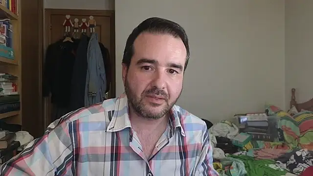 Snapshot of curiosillo83 chatting on 26, 5, 2026 curiosillo83 online show from 26, 5, 2026