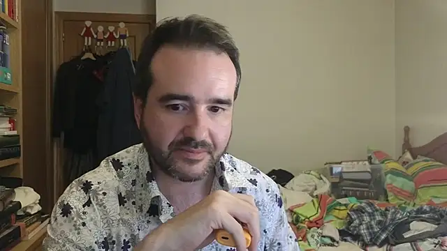 Snapshot of curiosillo83 chatting on 28, 5, 2026 curiosillo83 online show from 28, 5, 2026