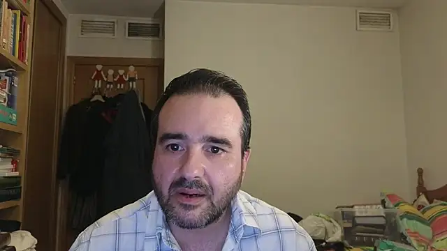 Snapshot of curiosillo83 chatting on 29, 5, 2026 curiosillo83 online show from 29, 5, 2026