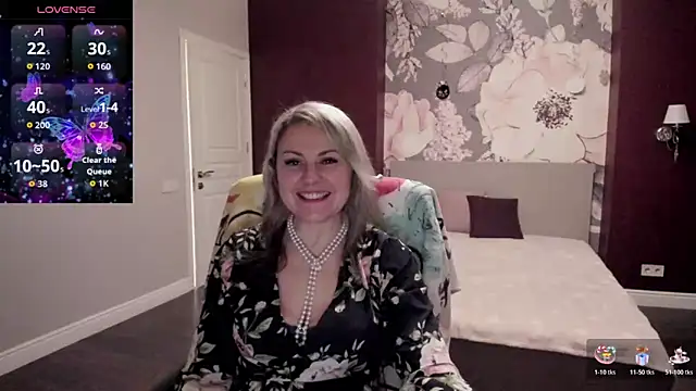 Candy Long online show from 18, 12, 2025