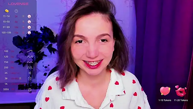 Snapshot of KindHazelHere_ chatting on 13, 2, 2026 KindHazelHere online show from 13, 2, 2026