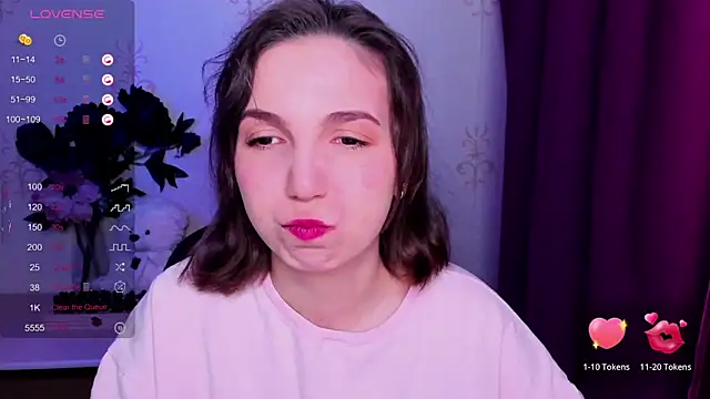 Snapshot of KindHazelHere_ chatting on 21, 2, 2026 KindHazelHere online show from 21, 2, 2026