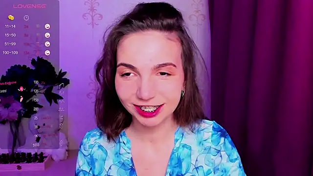 Snapshot of KindHazelHere_ chatting on 3, 3, 2026 KindHazelHere online show from 3, 3, 2026