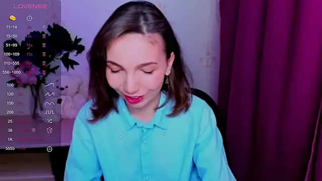 KindHazelHere  online show from 29, 5, 2026