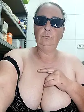 Snapshot of eroticjessitop chatting on 3, 3, 2026 eroticjessitop online show from 3, 3, 2026