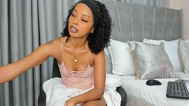 thee sexy goddess online show from 16, 9, 2025