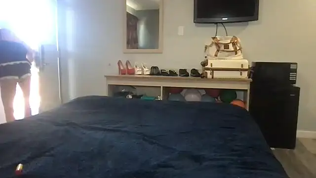 Snapshot of TiffaneyLove chatting on 13, 3, 2026 TiffaneyLove online show from 13, 3, 2026