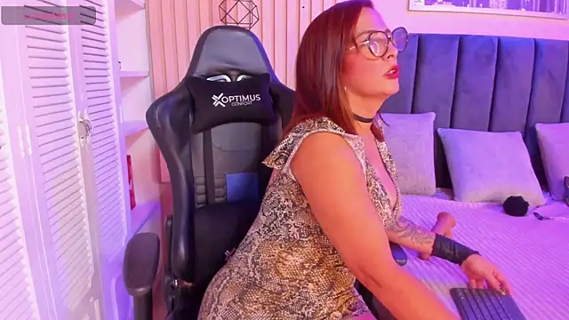 ashlye miller  online show from 1, 3, 2025