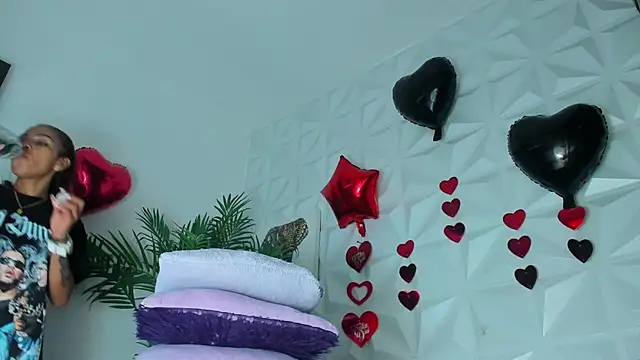 Hellen Sky online show from 30, 3, 2026