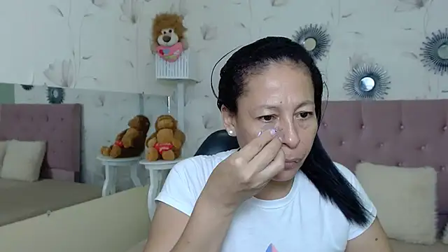 Snapshot of mature_martina chatting on 21, 1, 2025 mature martina online show from 21, 1, 2025