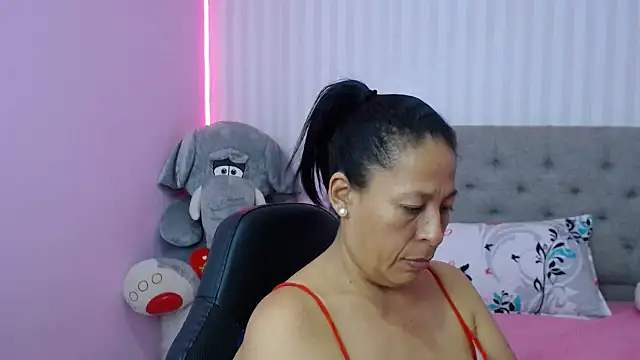 Snapshot of mature_martina chatting on 24, 1, 2025 mature martina online show from 24, 1, 2025