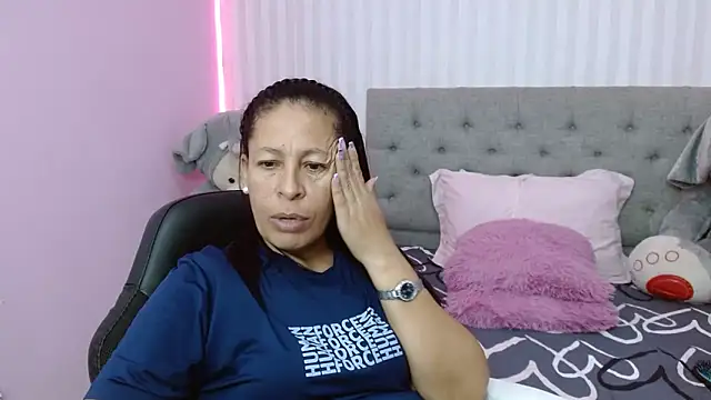 Snapshot of mature_martina chatting on 27, 1, 2025 mature martina online show from 27, 1, 2025