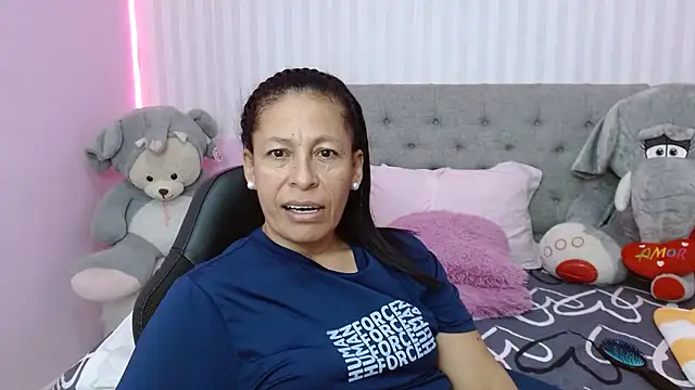 Snapshot of mature_martina chatting on 28, 1, 2025 mature martina online show from 28, 1, 2025