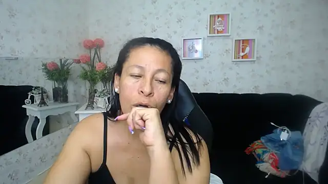 Snapshot of mature_martina chatting on 16, 2, 2025 mature martina online show from 16, 2, 2025