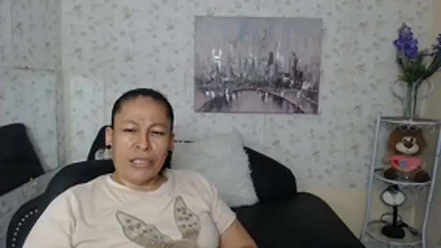 Snapshot of mature_martina chatting on 9, 7, 2026 mature martina online show from 9, 7, 2026