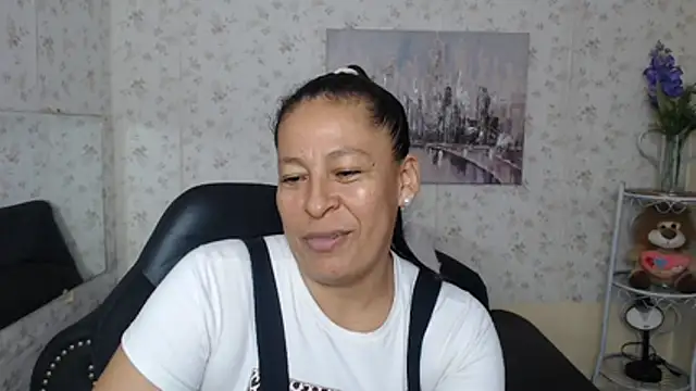 Snapshot of mature_martina chatting on 11, 7, 2026 mature martina online show from 11, 7, 2026