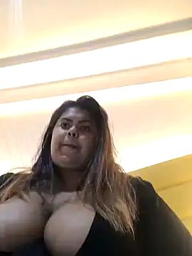 Snapshot of biancabombombbw chatting on 12, 1, 2025 biancabombombbw online show from 12, 1, 2025