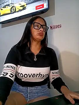 MEGAN X0XX online show from 13, 11, 2025