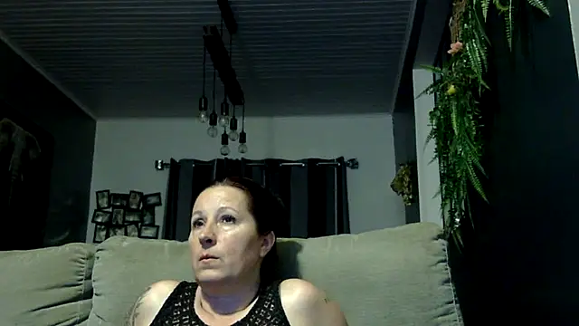 feline27 online show from 4, 4, 2026