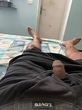 yourheroforfun online show from 7, 4, 2026